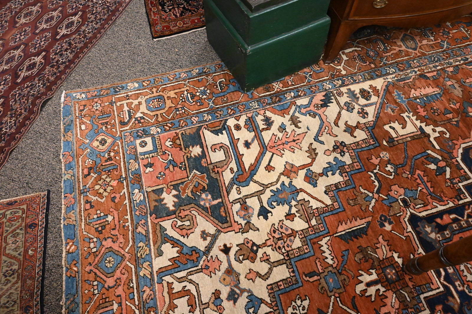 Serapi Oriental Carpet - 7