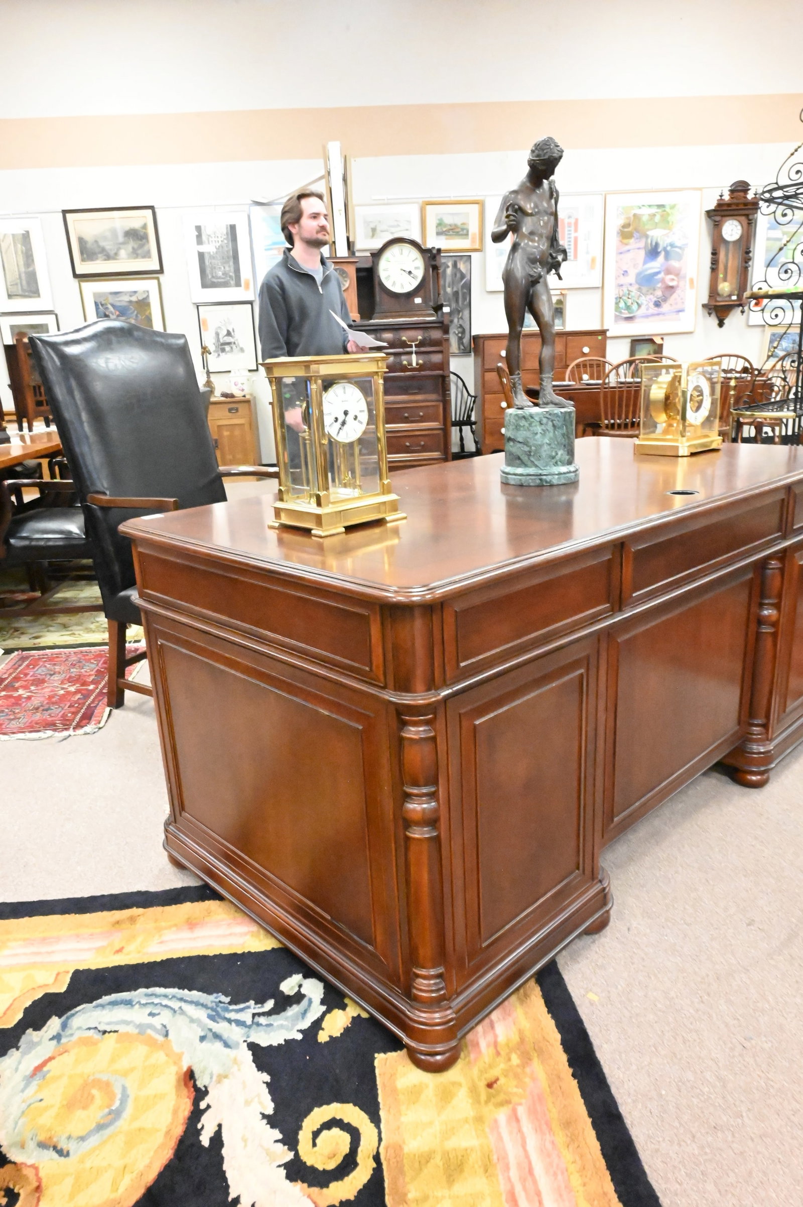 Riverside Executives Desk - 6