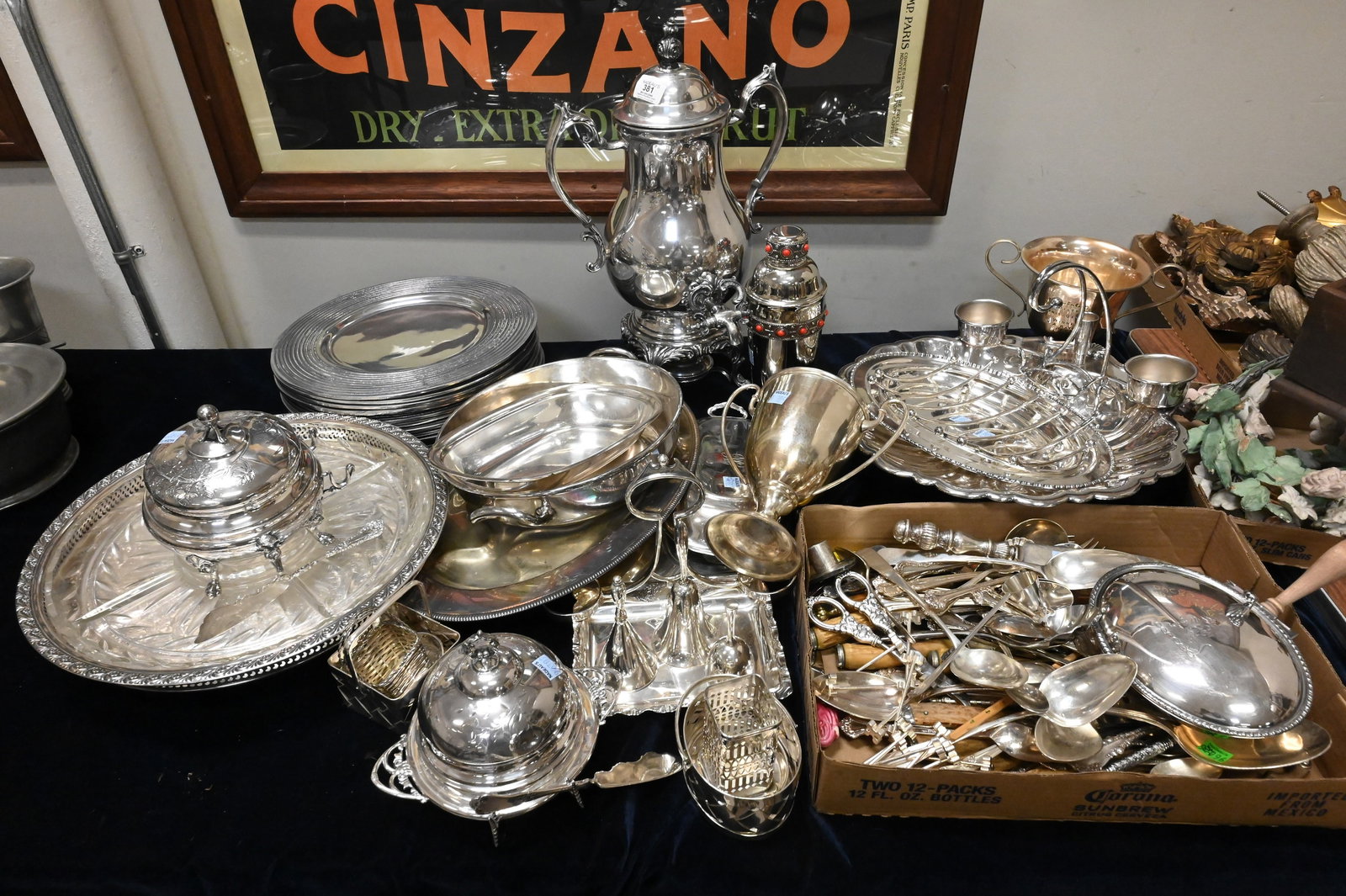 Large Group of Fine Silver Plate Tablewares and Serving Articles (1 of 7)