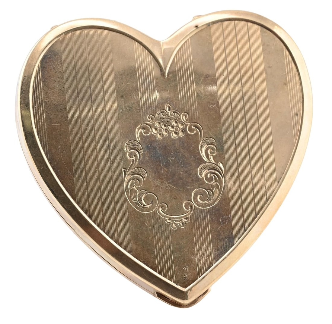 10K Yellow Gold Heart-Form Compact (1 of 7)