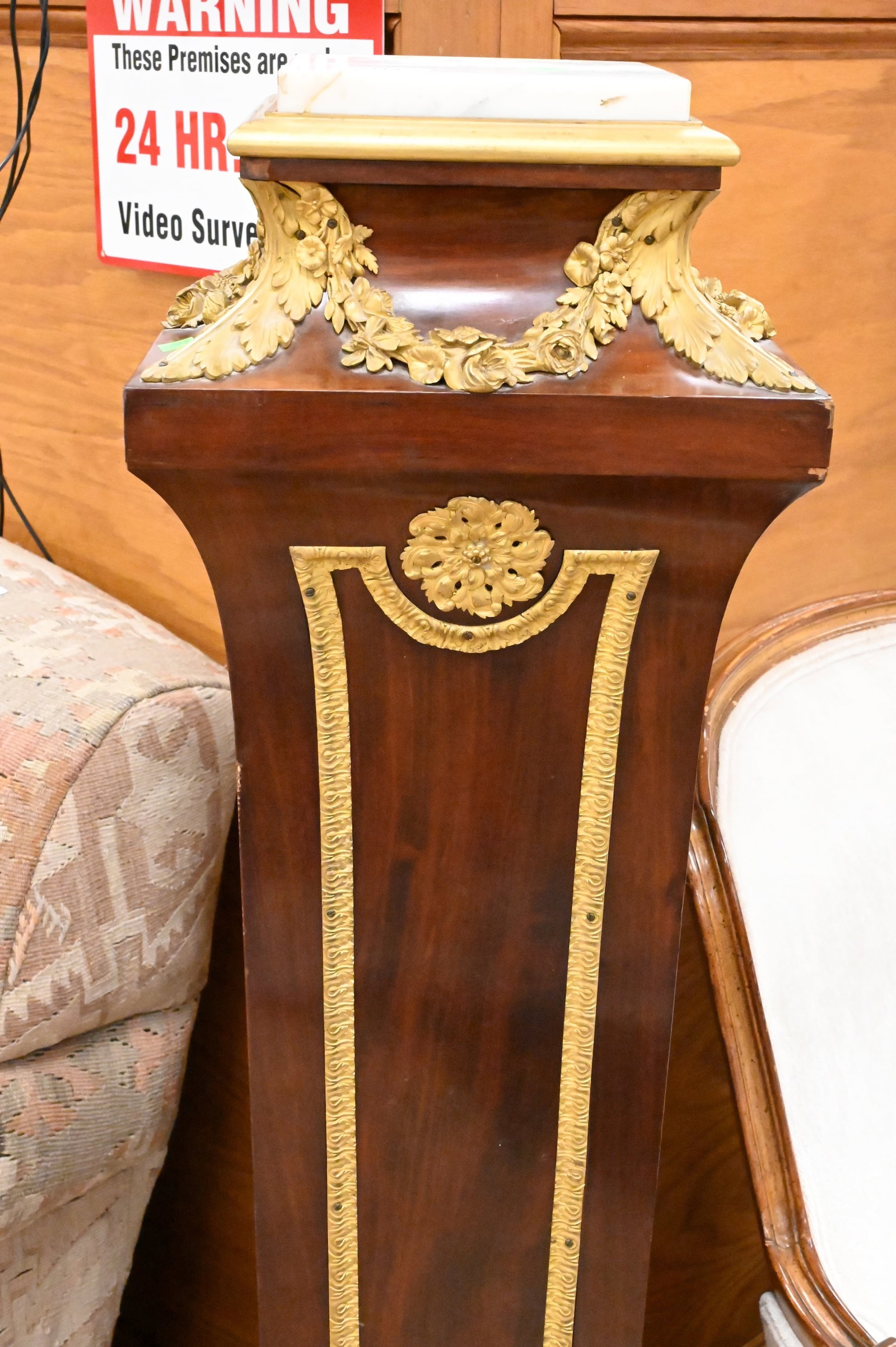 French Neoclassical Style Ormolu Mounted Pedestal - 3