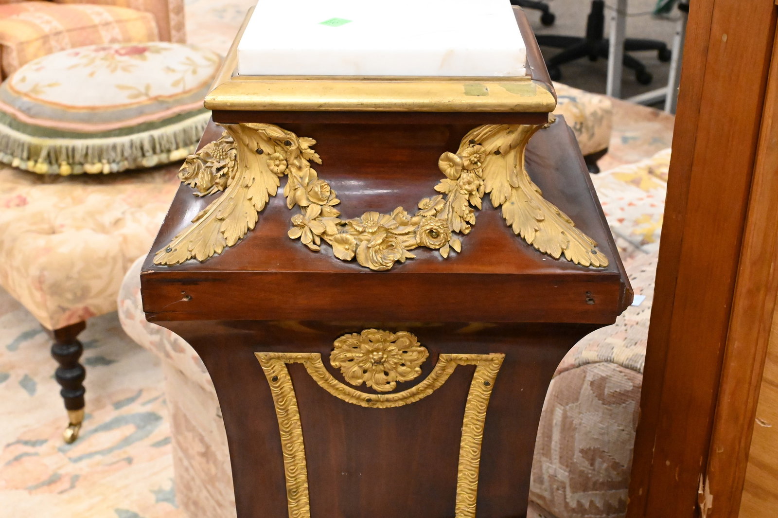 French Neoclassical Style Ormolu Mounted Pedestal - 4