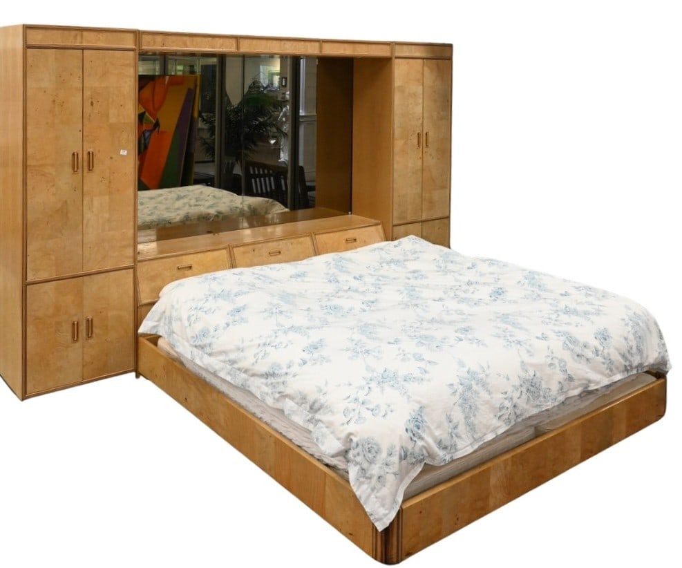Henredon "Scene Two" Burlwood King Size Bed (1 of 5)