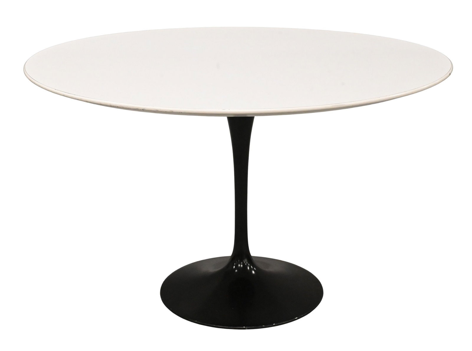 Eero Saarinen for Knoll Tulip Table: Eero Saarinen for Knoll Tulip Table white laminate over wood round top, set on black enameled aluminum base height 29 inches, diameter 47 inches Reference: Current comparable examples retail for appro