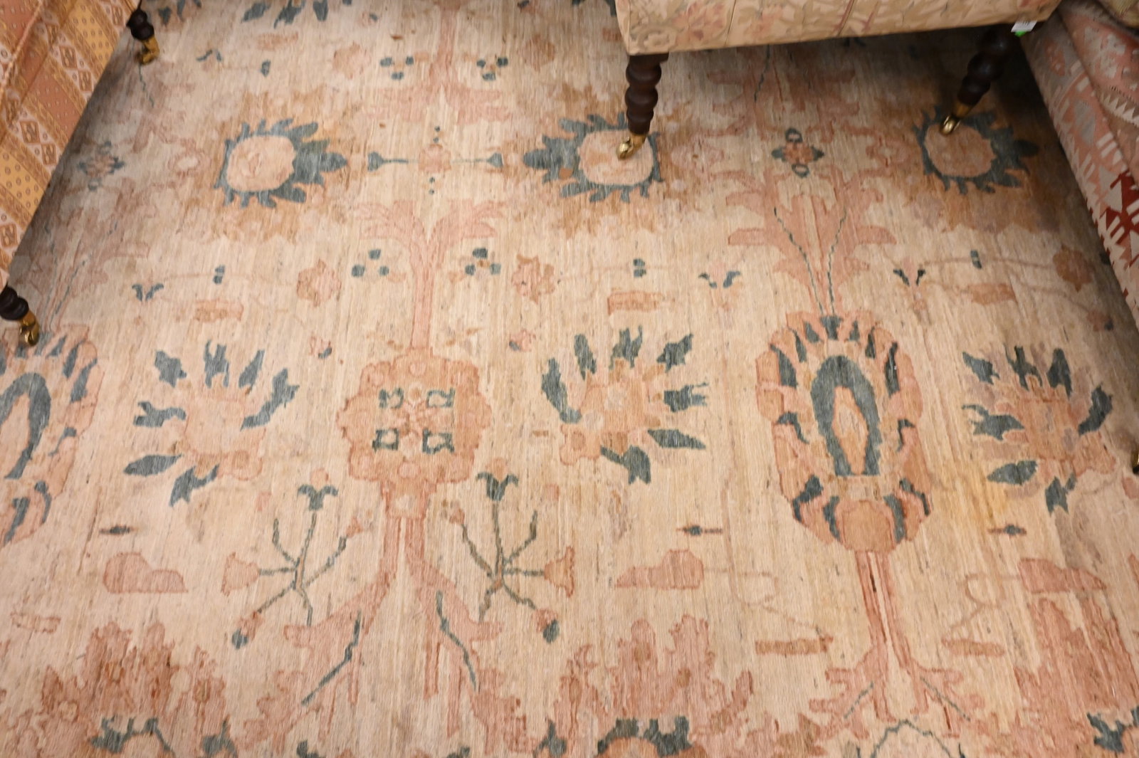 Oushak Oriental Carpet - 4