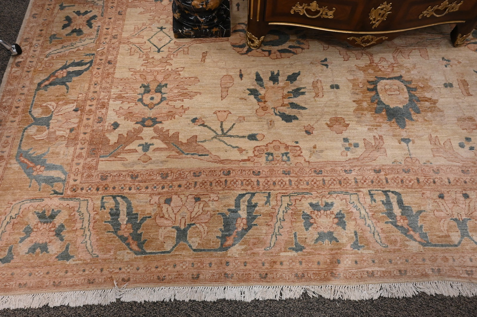 Oushak Oriental Carpet - 6
