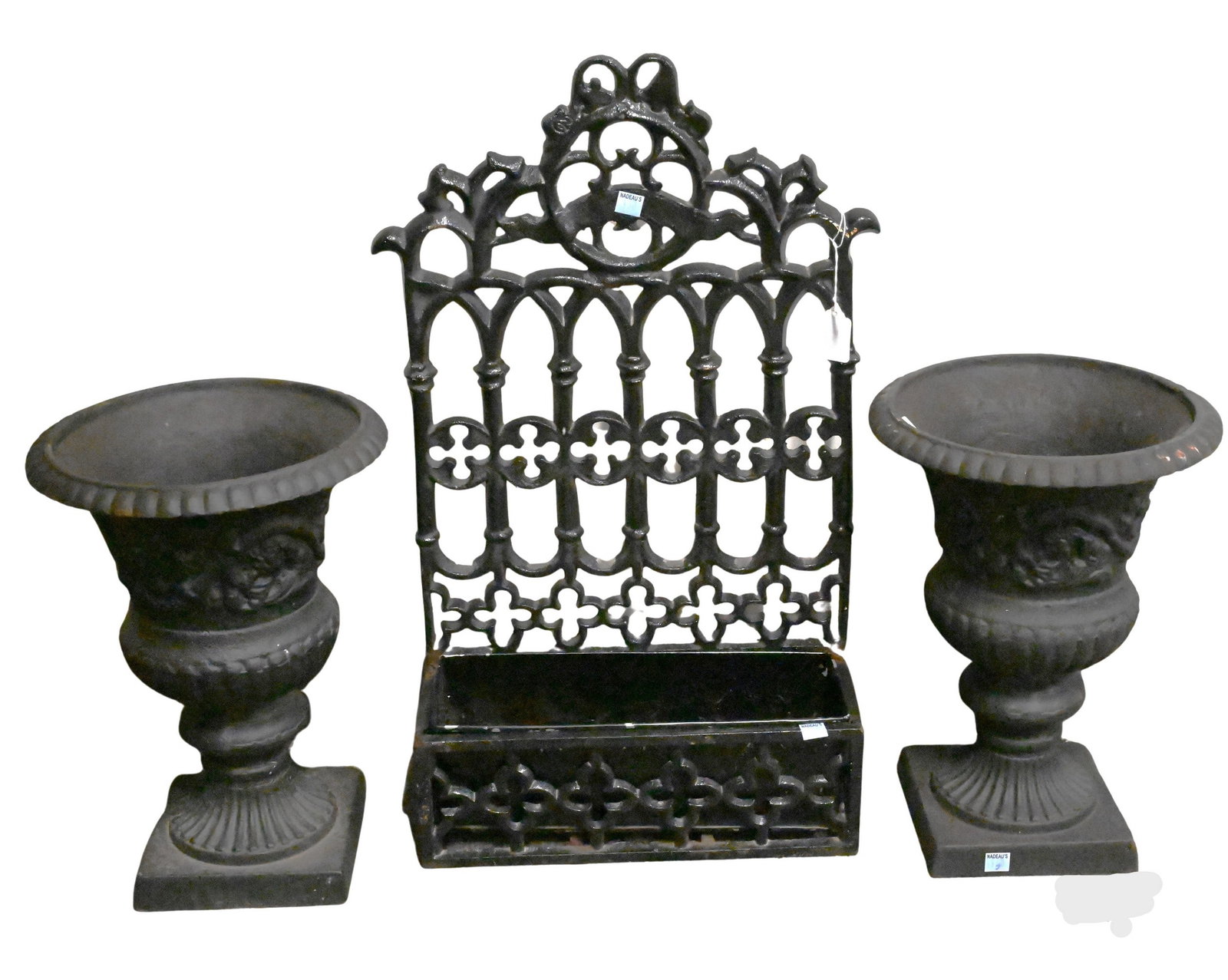 Three Piece Victorian Iron Outdoor Grouping (1 of 4)