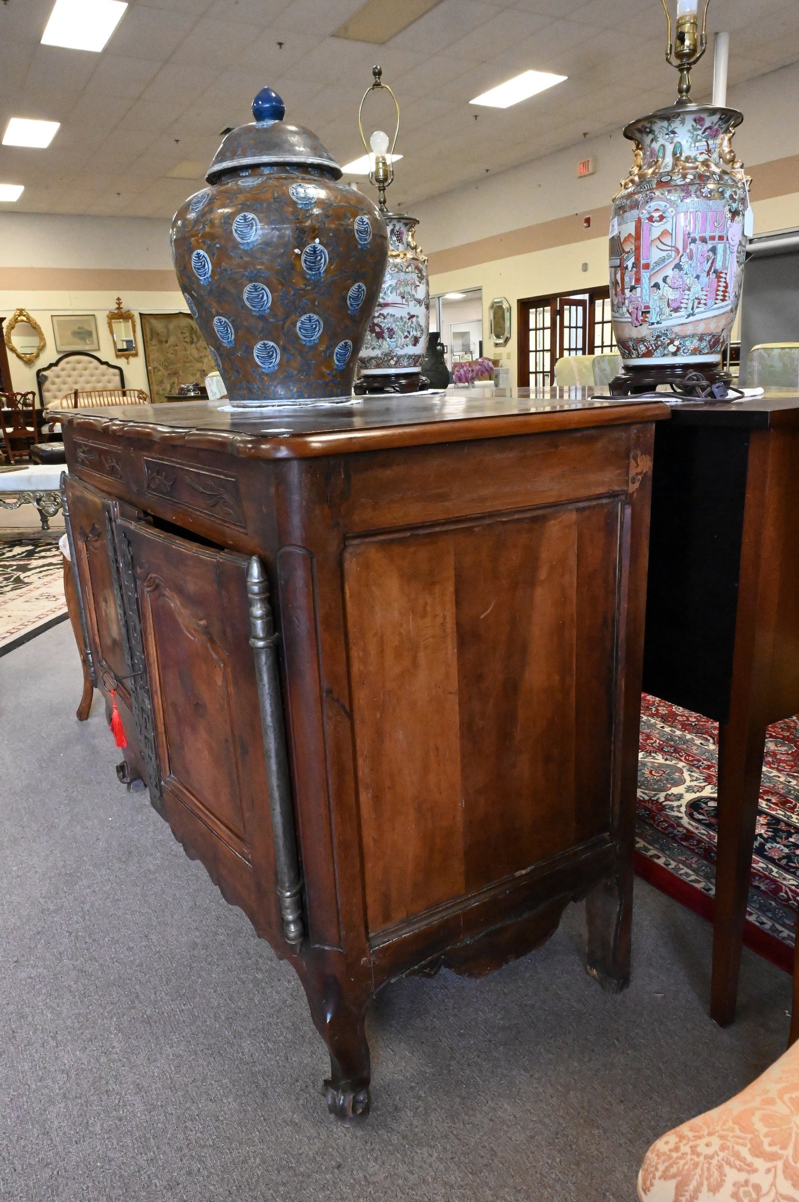 Louis XV Walnut Sideboard - 4