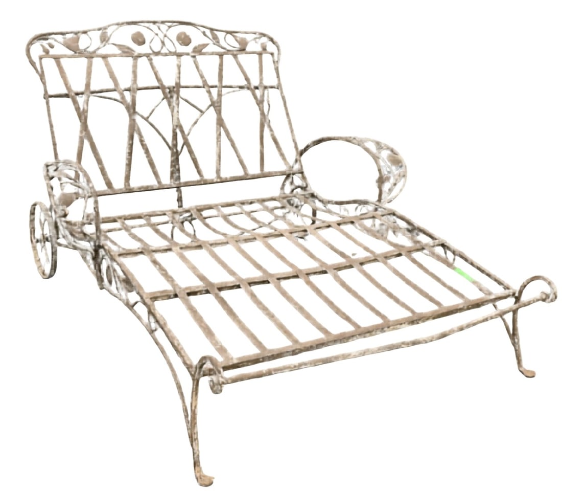 Salterini "Della Rabbia" Outdoor Iron Double Chaise Lounge: Salterini "Della Rabbia" Outdoor Iron Double Chaise Lounge height 40 inches, length 66 inches, width 56 inches