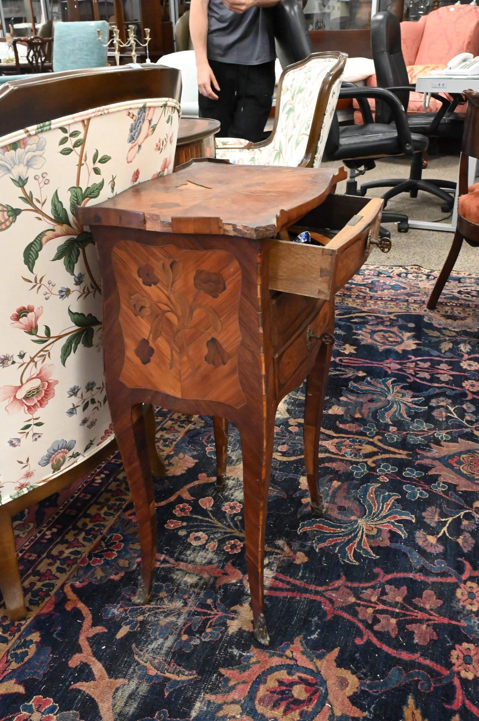 Two Louis XV Style Stands - 5