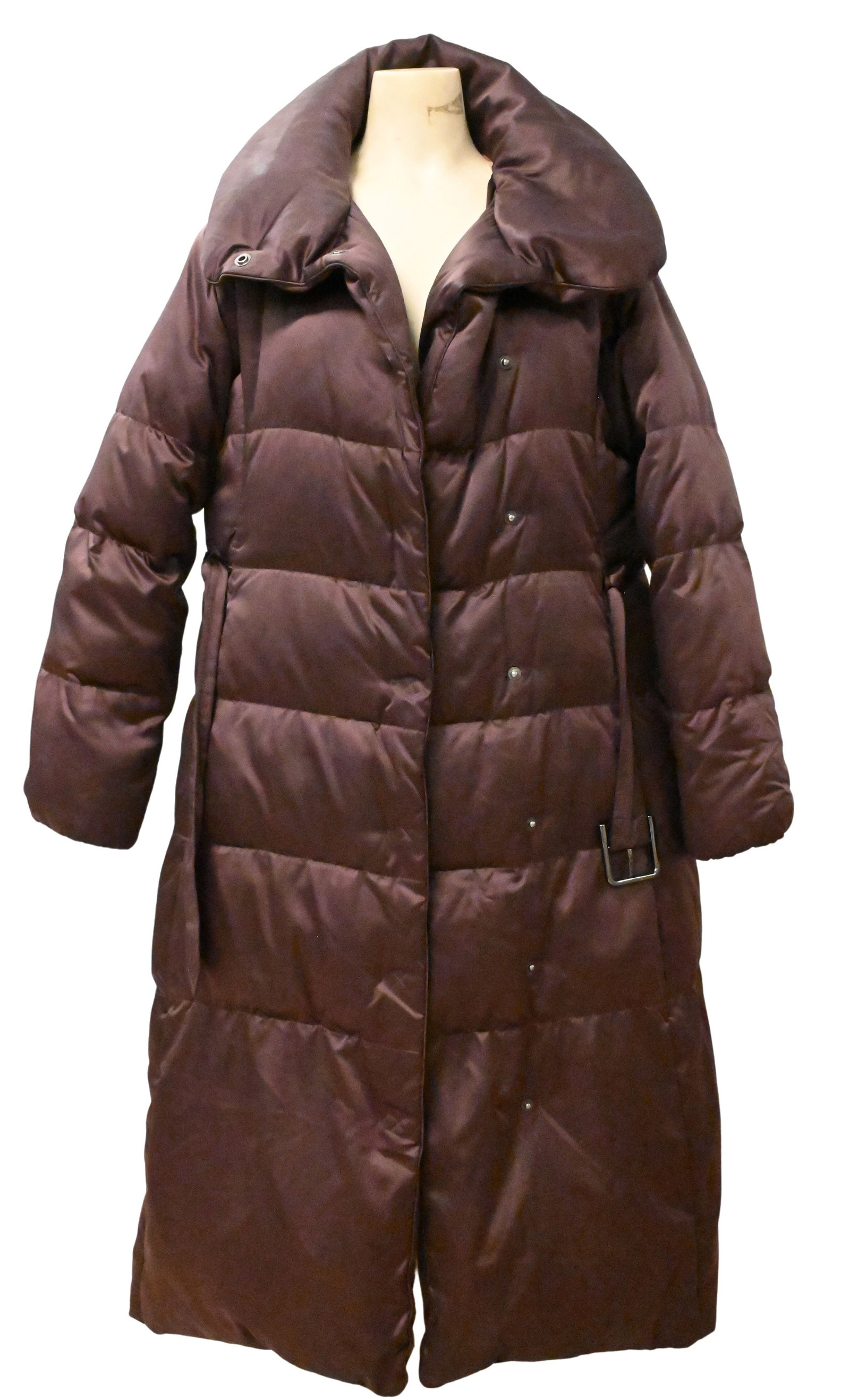 Burberry London Ladies Puffer Coat: Burberry London Ladies Puffer Coat size large
