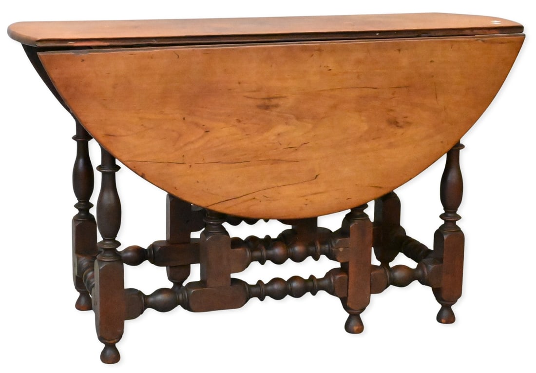 William and Mary Gateleg Drop Leaf Table (1 of 5)