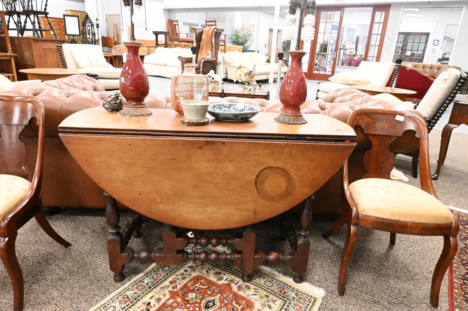 William and Mary Gateleg Drop Leaf Table - 2