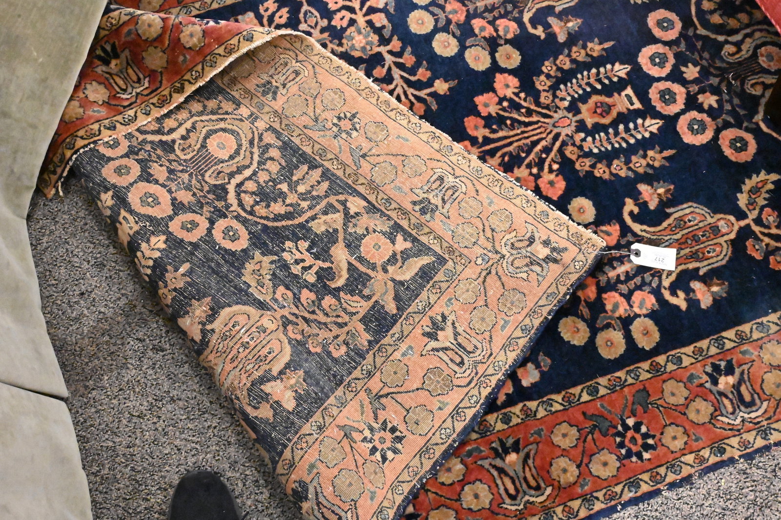 Sarouk Oriental Throw Rug - 3