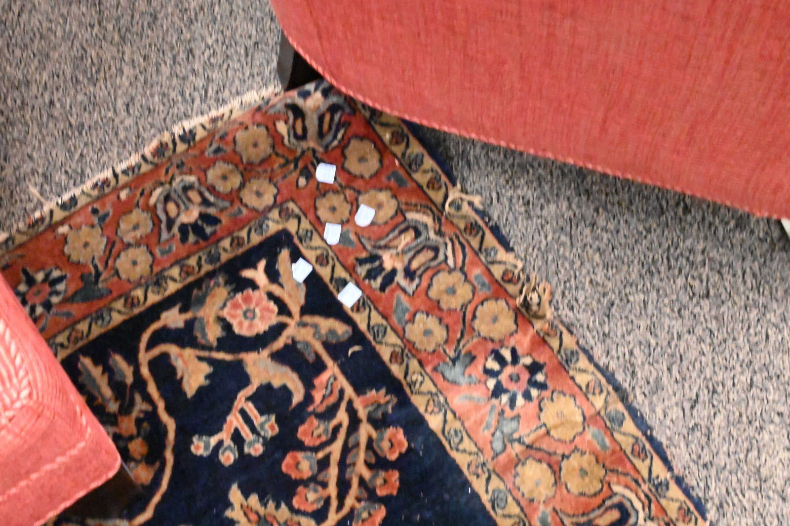 Sarouk Oriental Throw Rug - 4