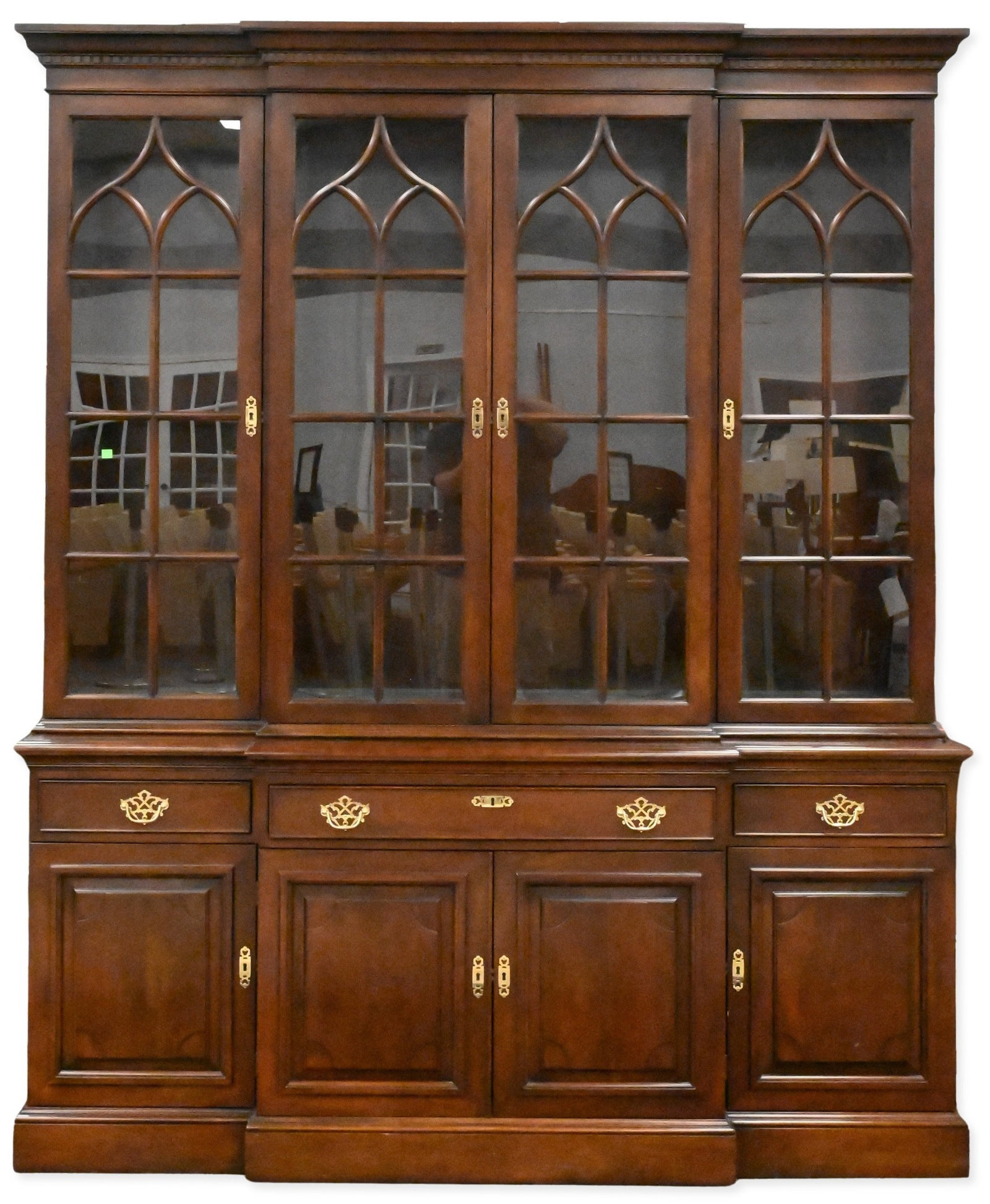 Statton Furniture Chippendale Style Cherry Breakfront (1 of 5)