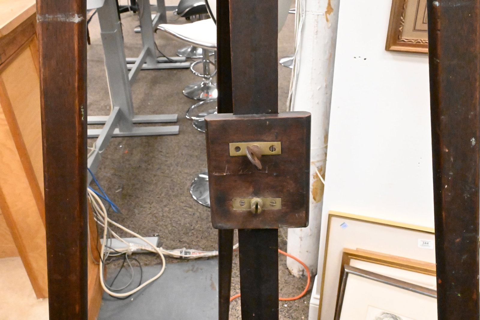 Adjustable Victorian Easel - 4