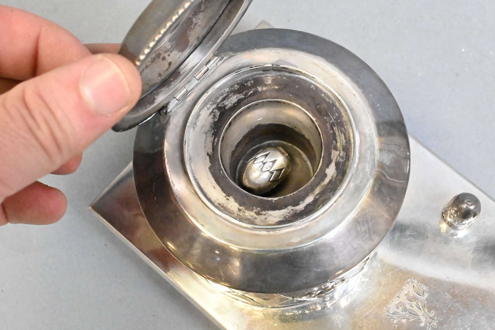Continental Silver Inkwell - 2