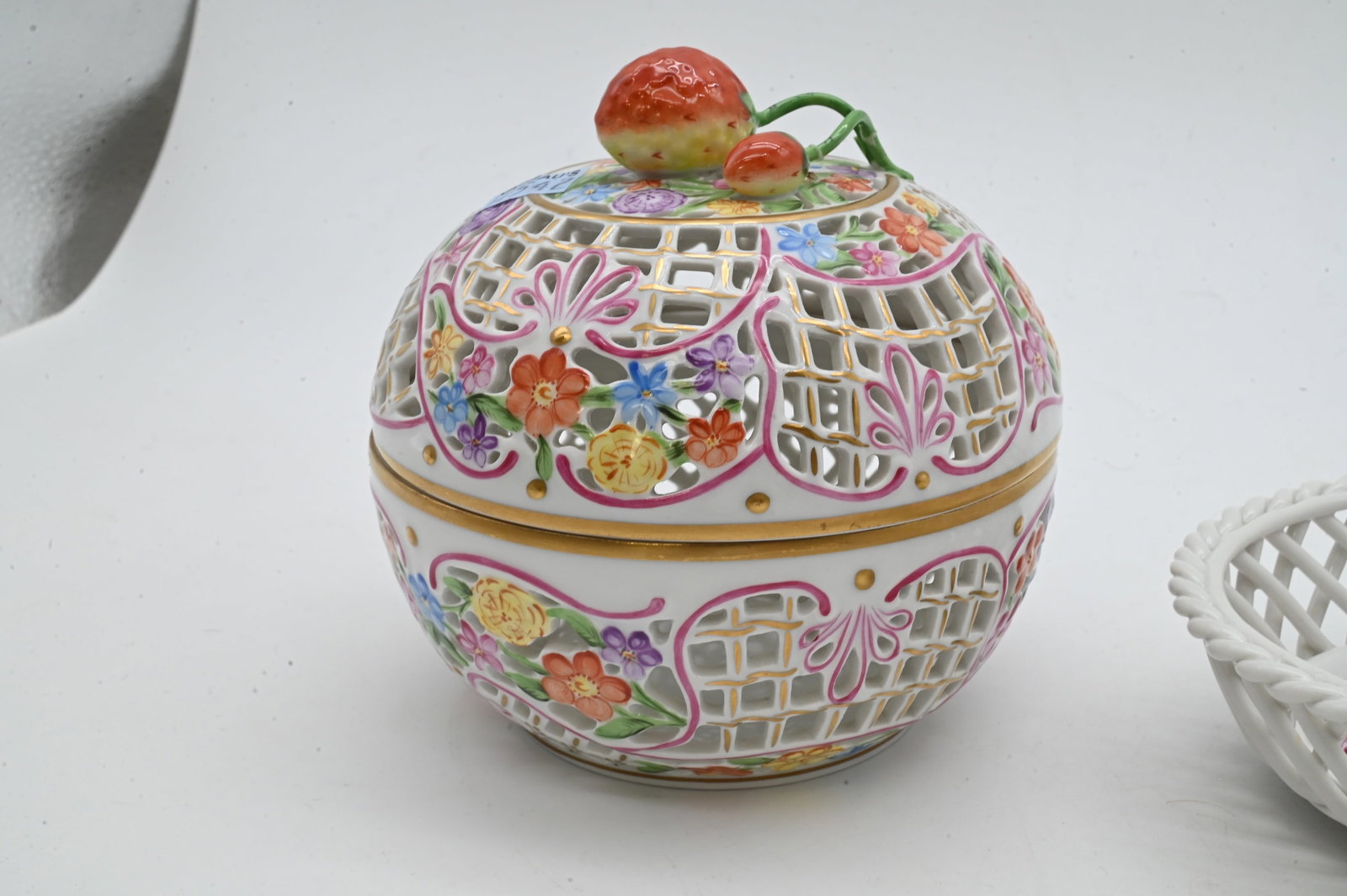 Small Herend Porcelain Group - 5