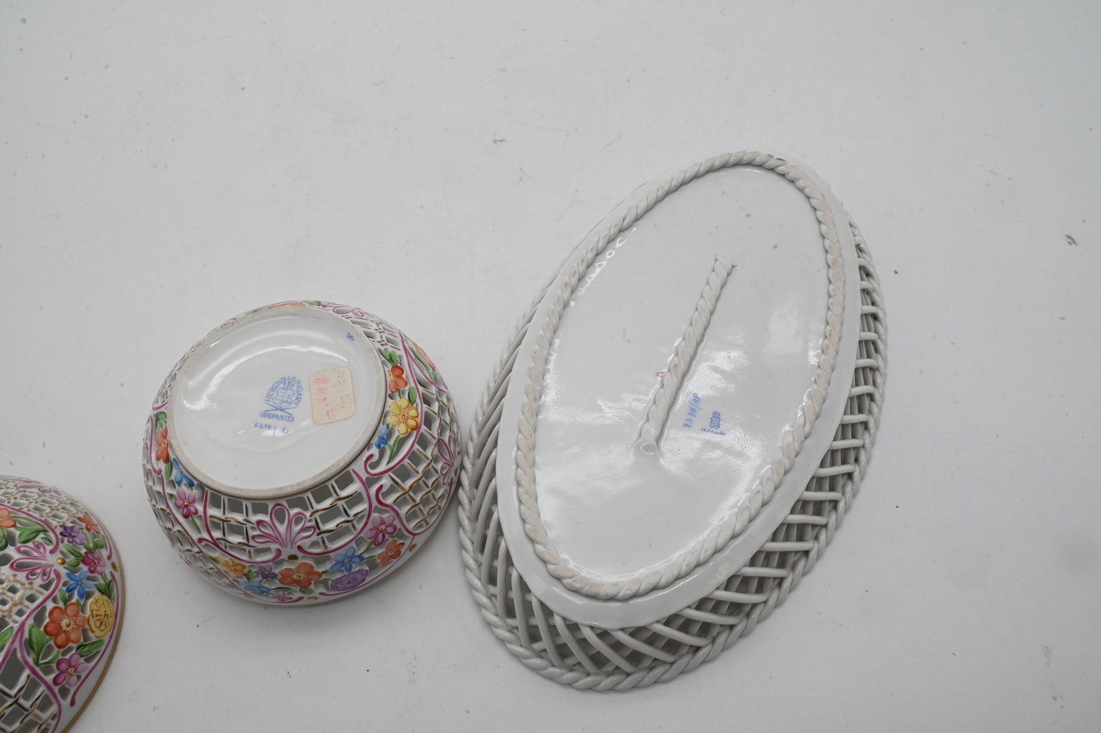 Small Herend Porcelain Group - 9