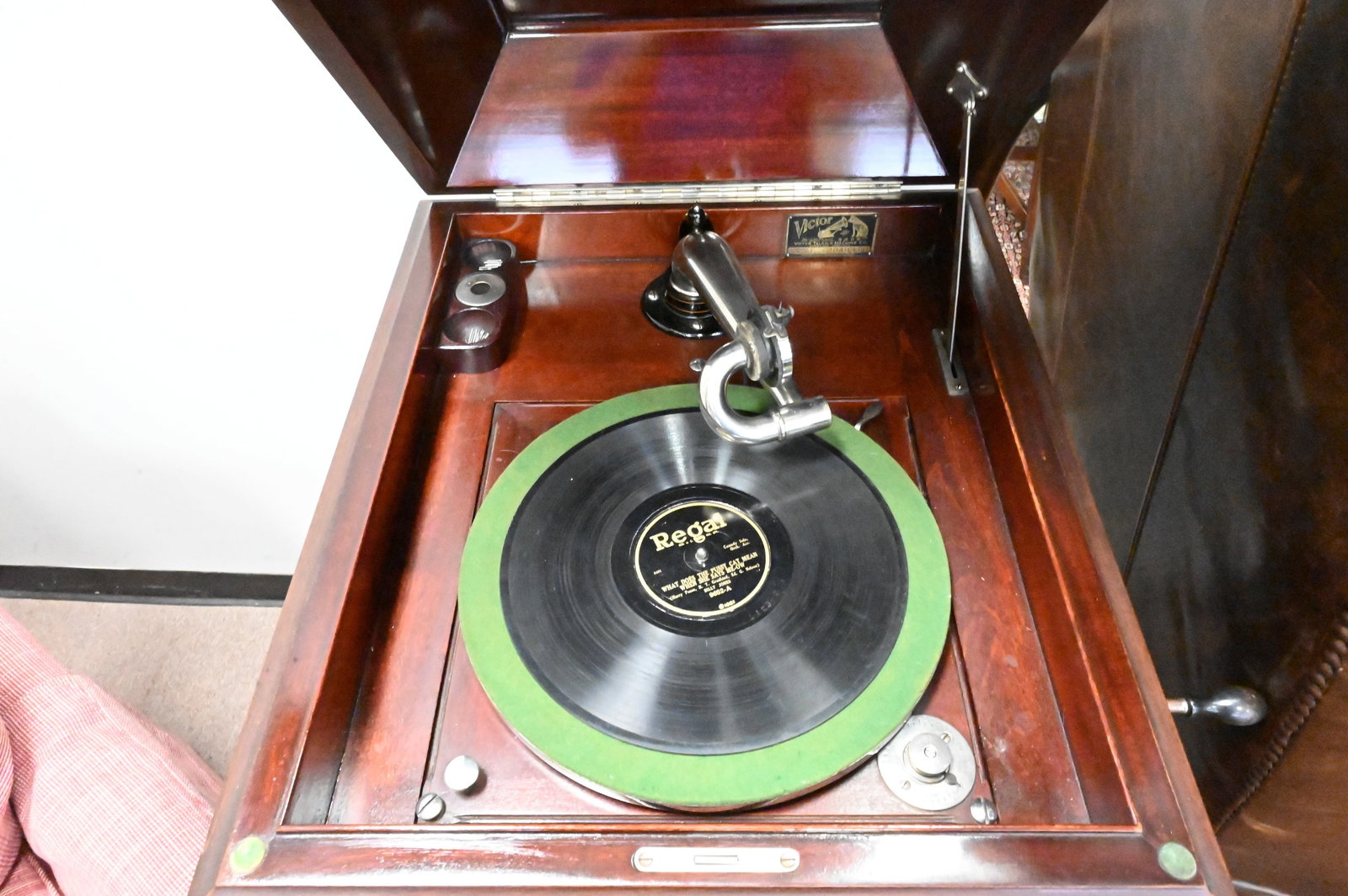 Victrola Victor Talking Machine Cabinet - 3