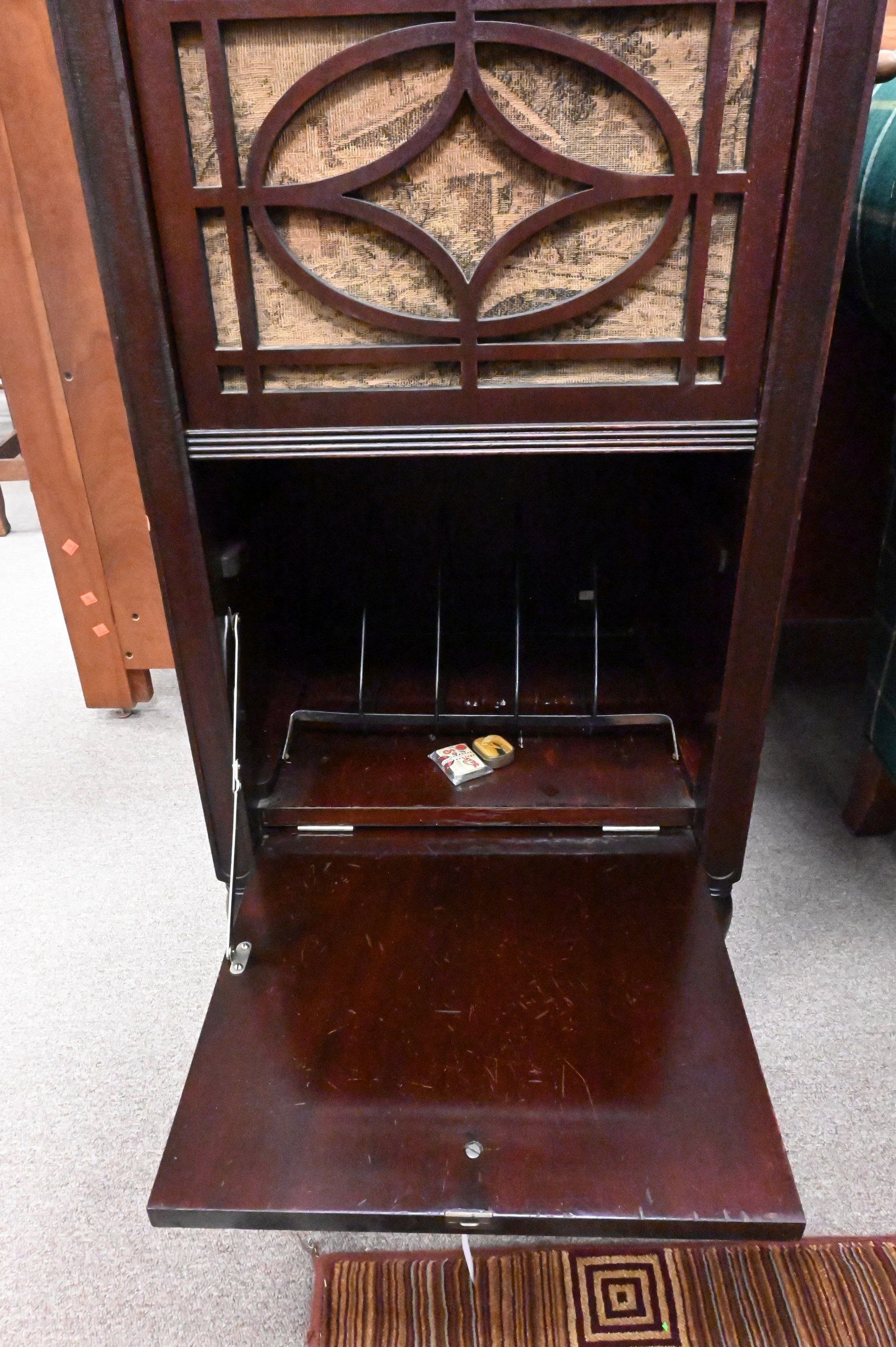 Edison Disc Phonograph Model C150 - 5