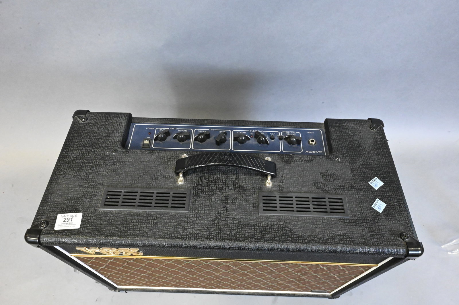 VOX AC15VR Guitar Combo Amplifier - 2