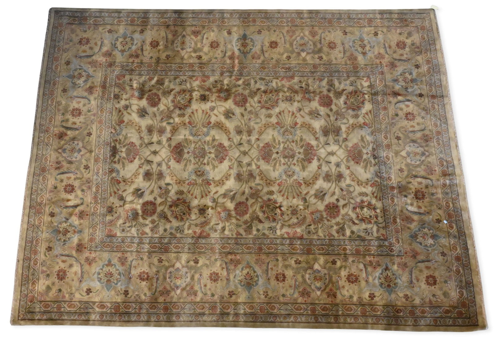 Oriental Room Size Carpet: Oriental Room Size Carpet 8' x 10'