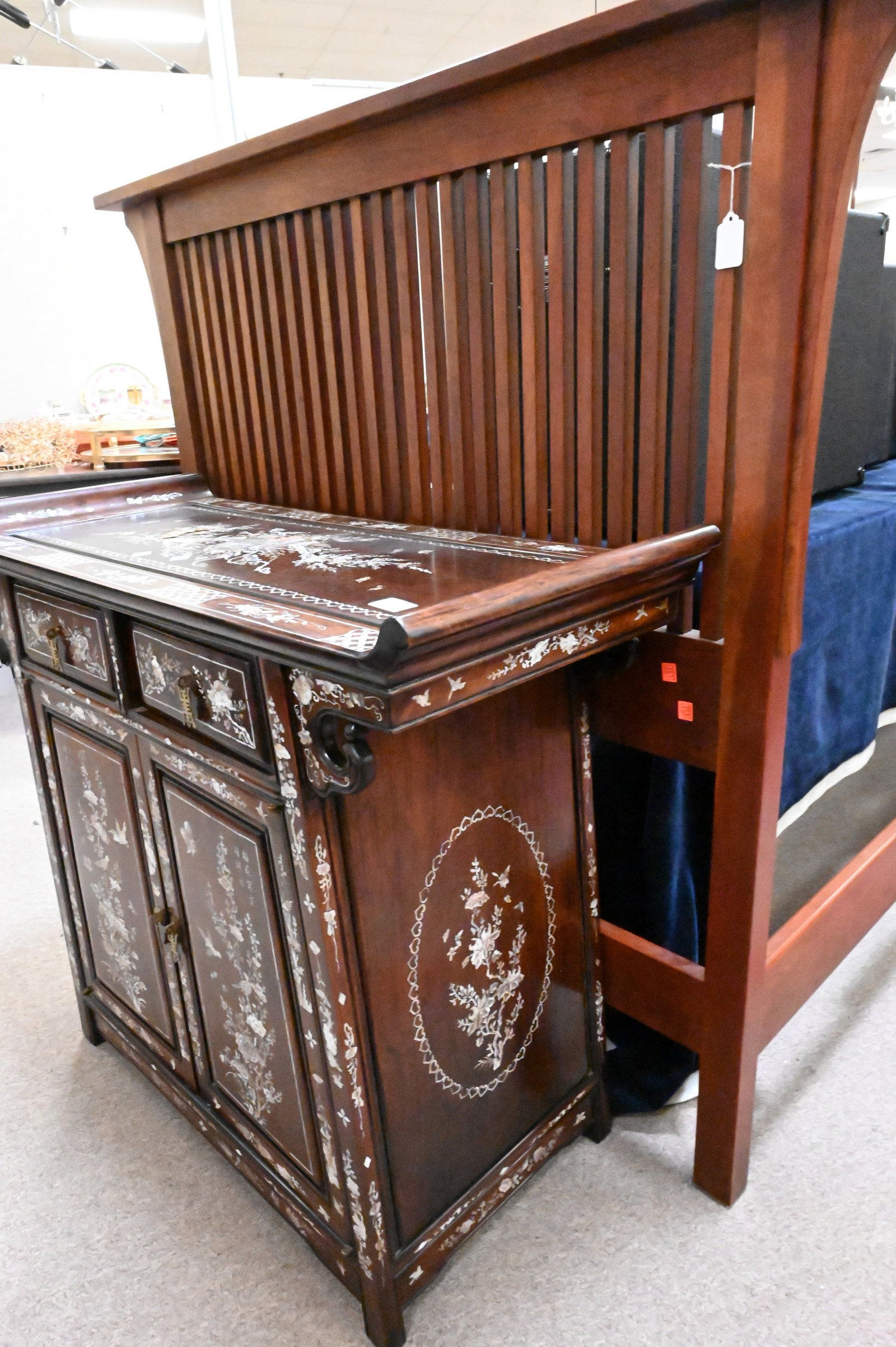 Chinese Alter Table / Cabinet - 4