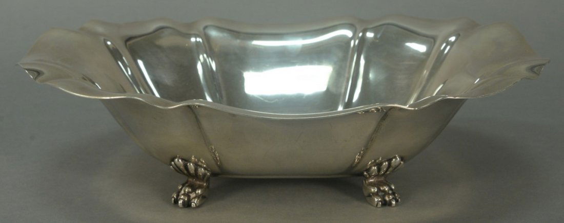 Reed and Barton sterling silver "Salem" footed bowl (1 of 3)