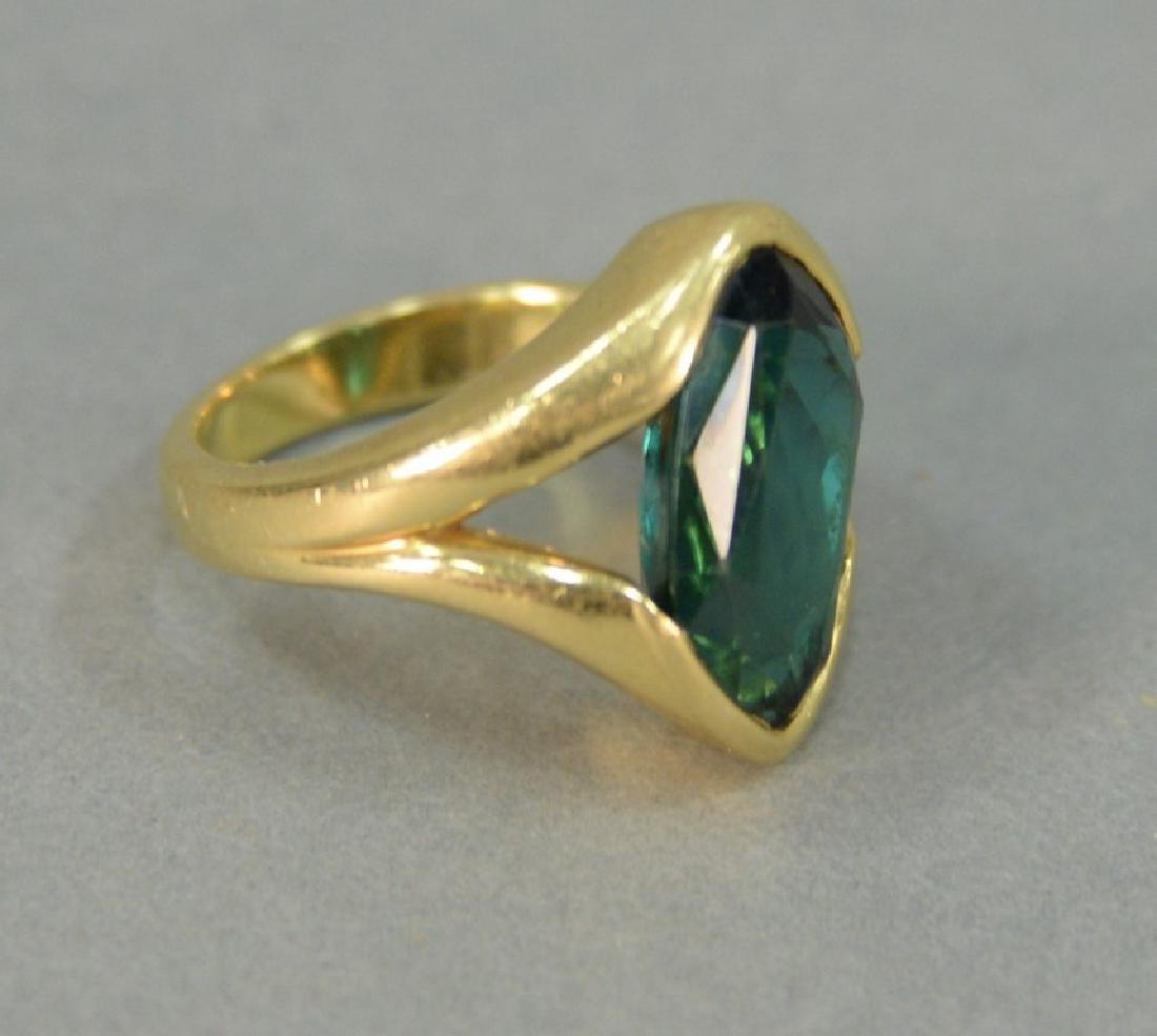 18K mens ring with dark green stone, 17.9 grams. (1 of 3)