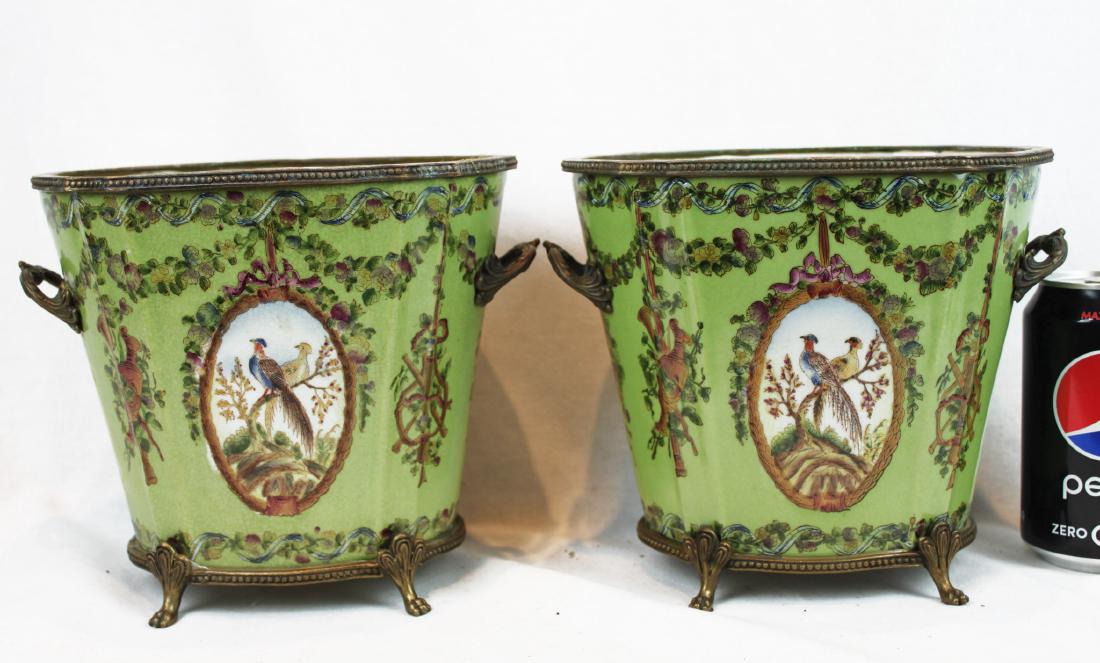 Two Antique Chinese Export Porcelain Buckets (1 of 10)