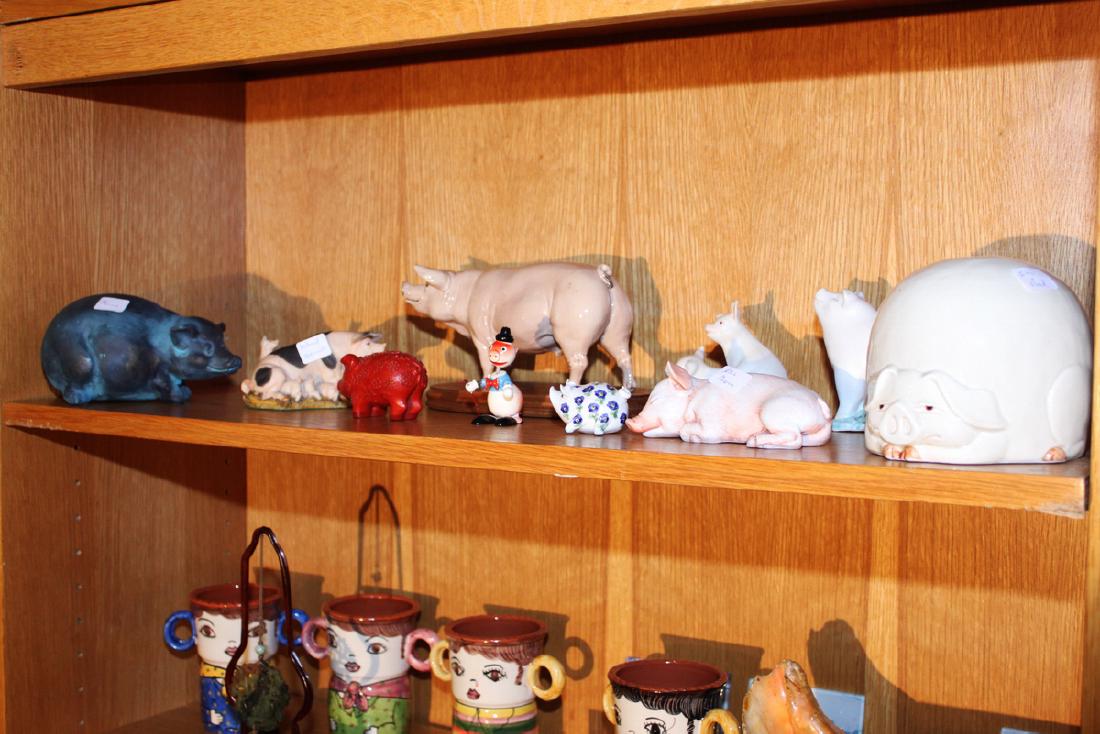 Ten Pieces of Pig Figures (1 of 7)