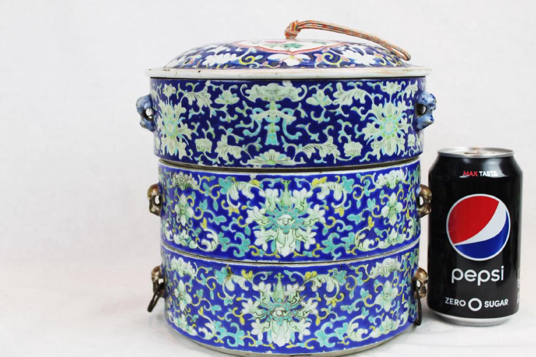 Antique Chinese Porcelain Containers (1 of 10)