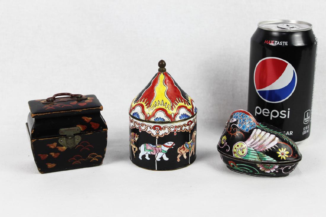 Two Enamel and One Wooden Mini Jewlery Boxes (1 of 6)