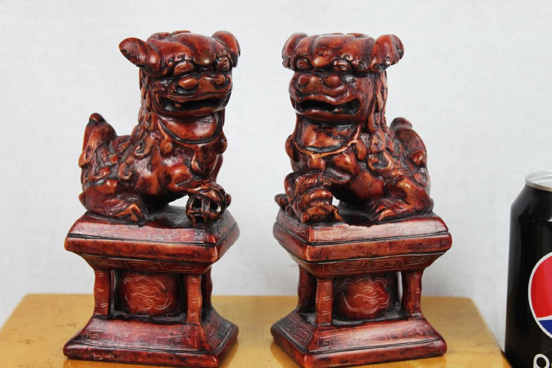 A Pair of Hand Carved Lions Stone Statues (1 of 10)