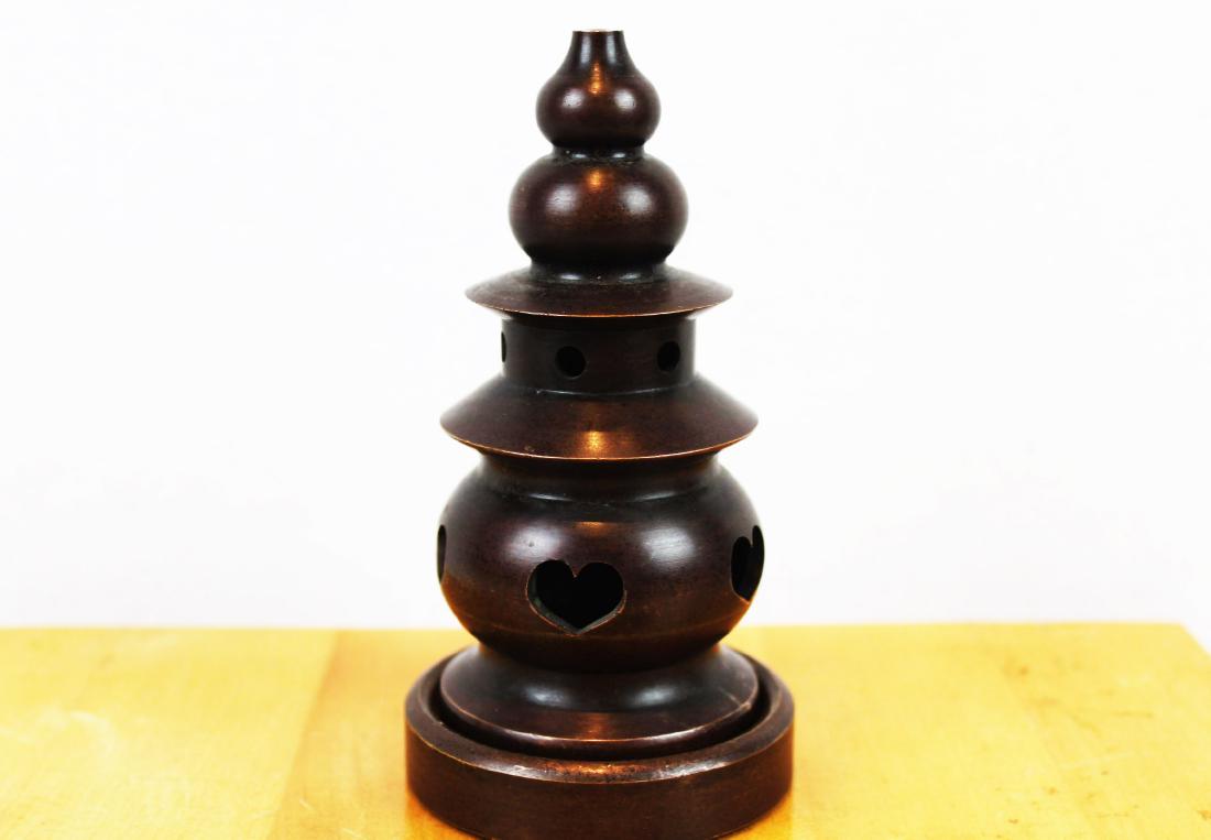 Antique Chinese Incense Burner: 5''x2.5''. Da Ming Xuan De Dynasty .