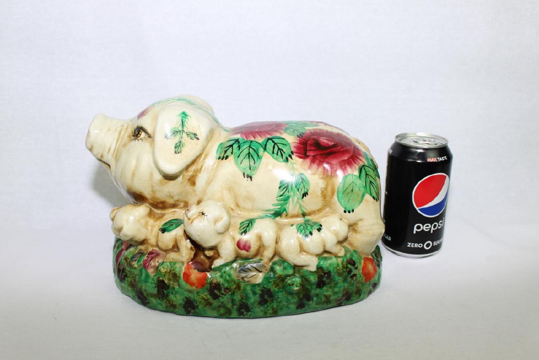 Chinese Procelain Pig Statue (1 of 7)
