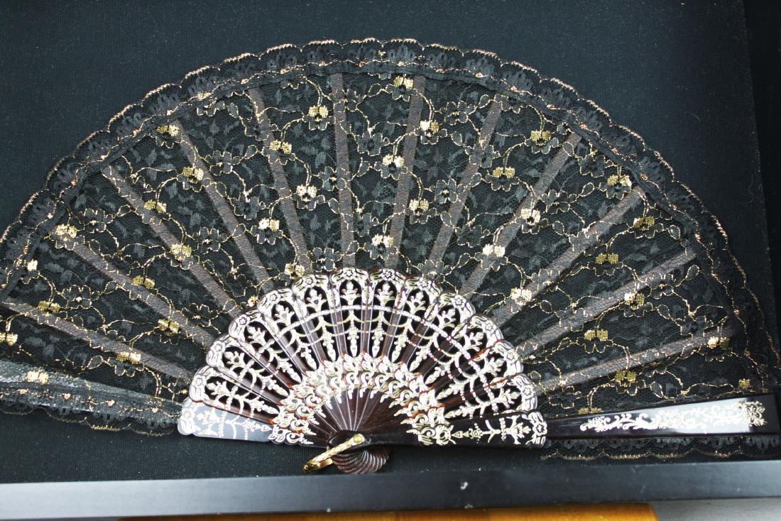 Antique Chinese Silk Folding Fan (1 of 10)