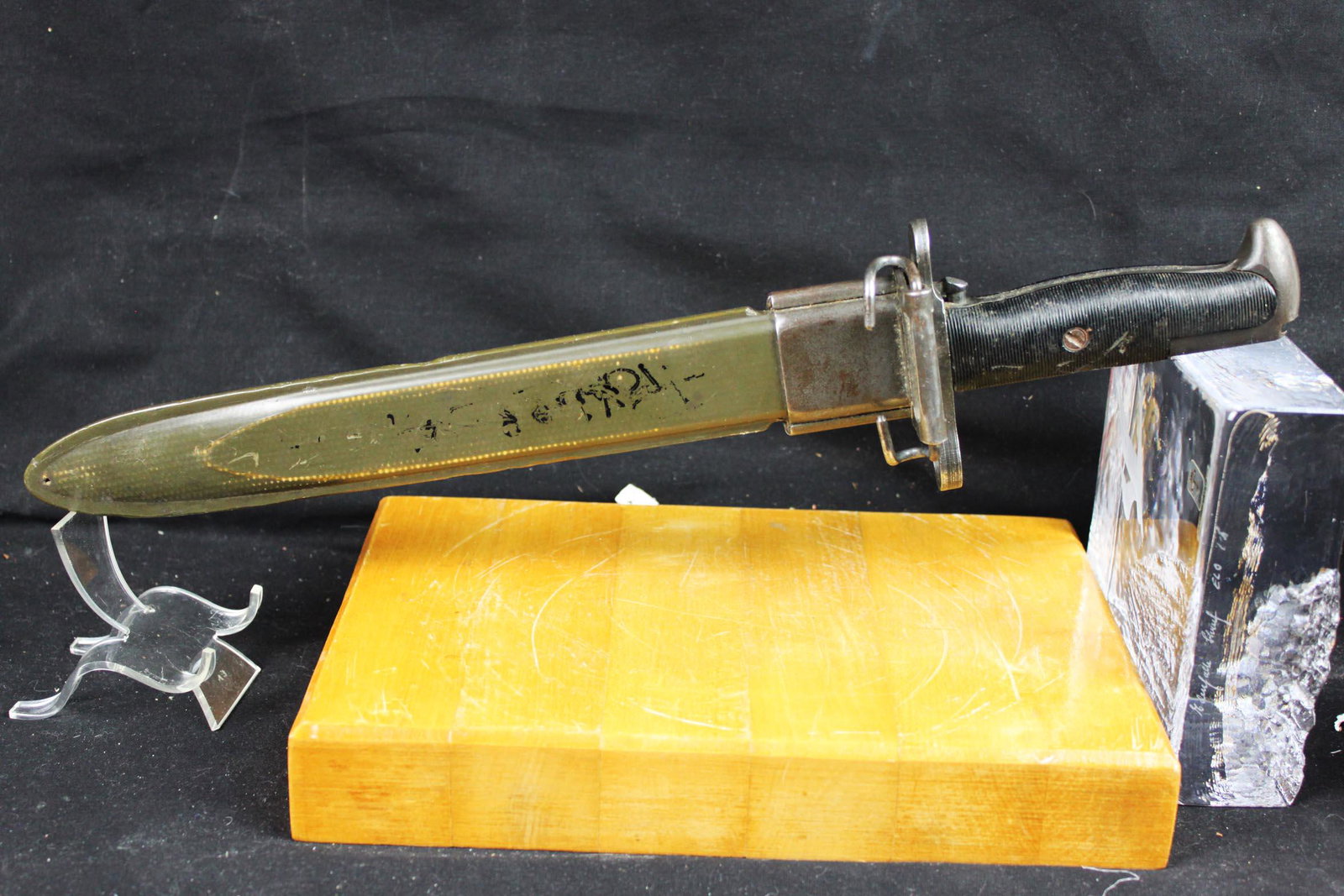 Antique WW2 Garand Bayonet -UFH U.S. around 1943: 16''x2''