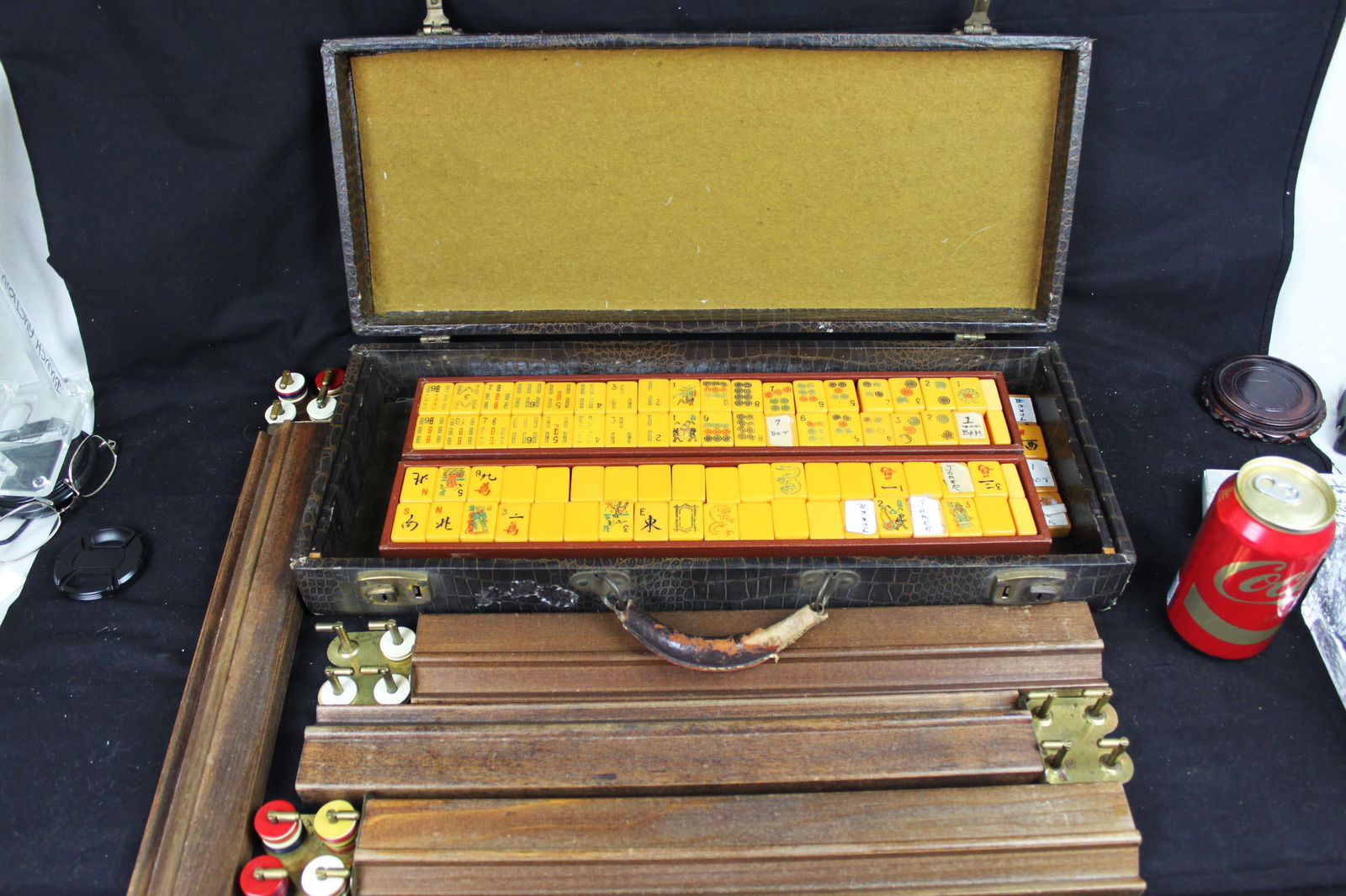 Antique Chinese Majong Set (1 of 5)