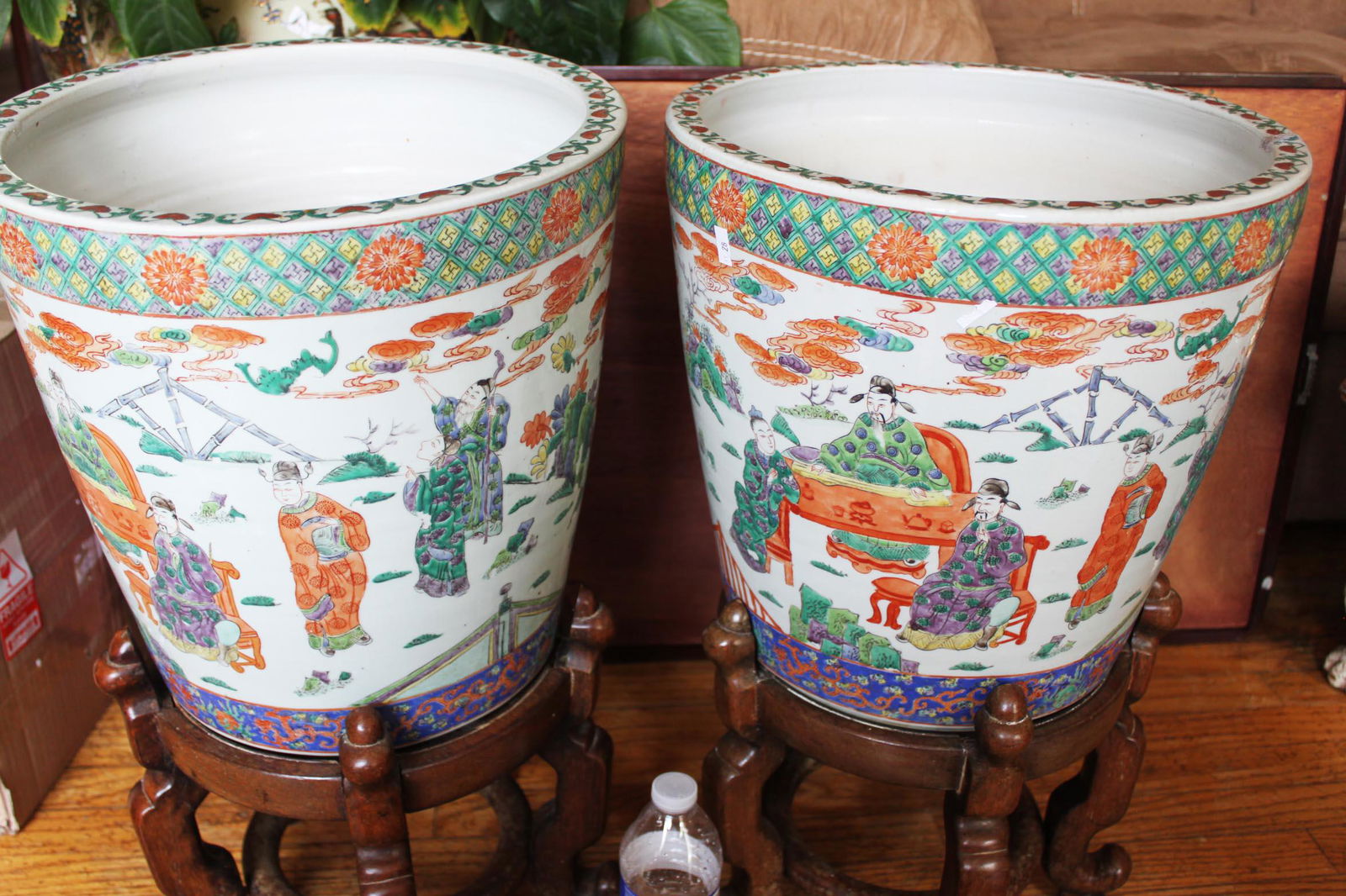 A Pair Chinese Porcelain Planter w/ Wood stand (1 of 20)