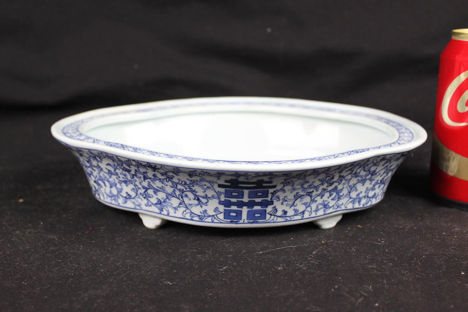 Antique Chinese Porcelain Planter: 10''x2''x8''