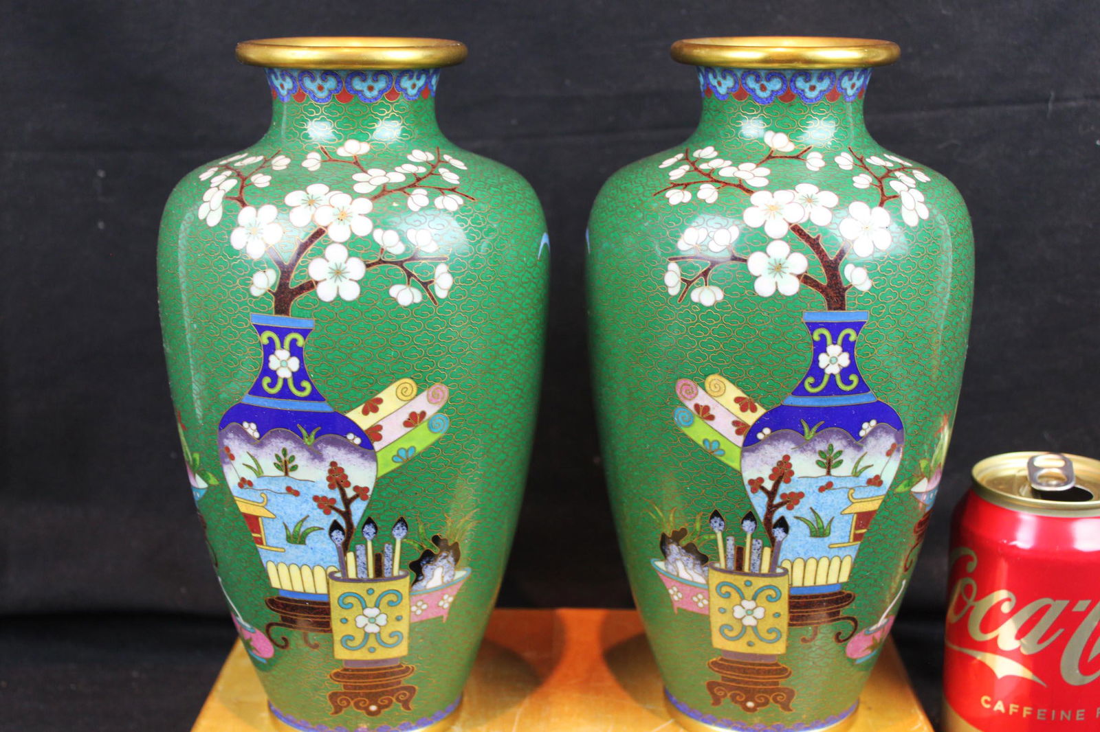 A Pair Chinese Cloisonne Vase (1 of 10)