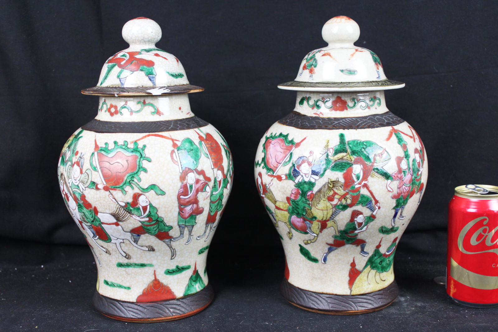 A Pair Chinese Porcelain vase (1 of 19)