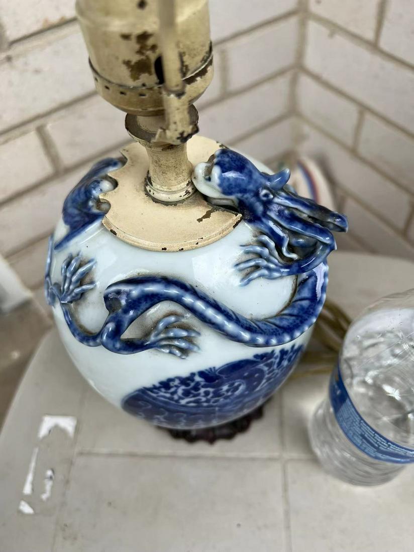 Antique Chinese Porcelain Dragon Pattern Vase Lamp: 18''x9''x5''