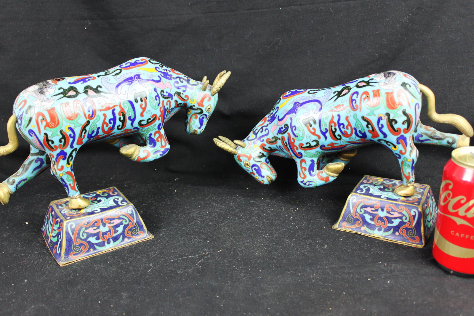 A Pair Chinese Cloisonne Bull Statue: 13''x8''x4''