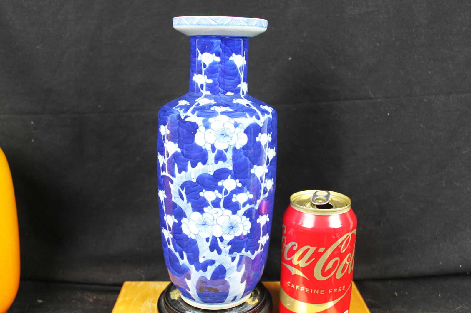 Antique Chinese Porcelain Vase - Plum flowers patterns (1 of 8)