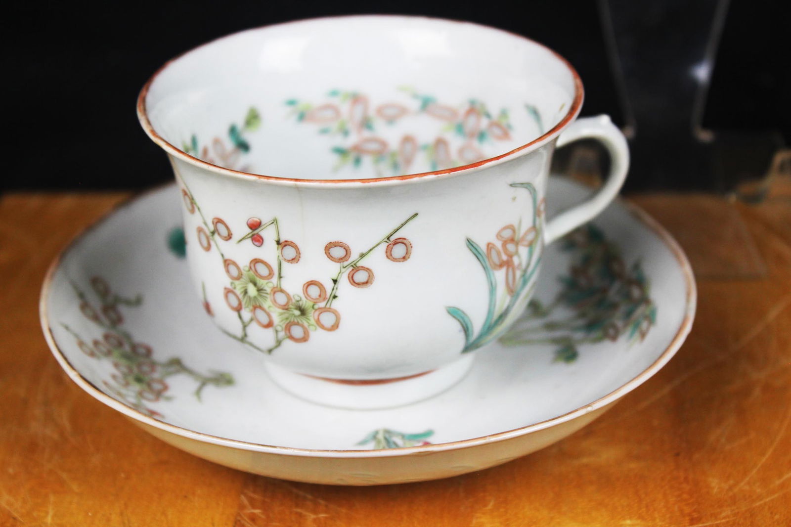 Antique Chinese Porcelain Tea Cup (1 of 8)