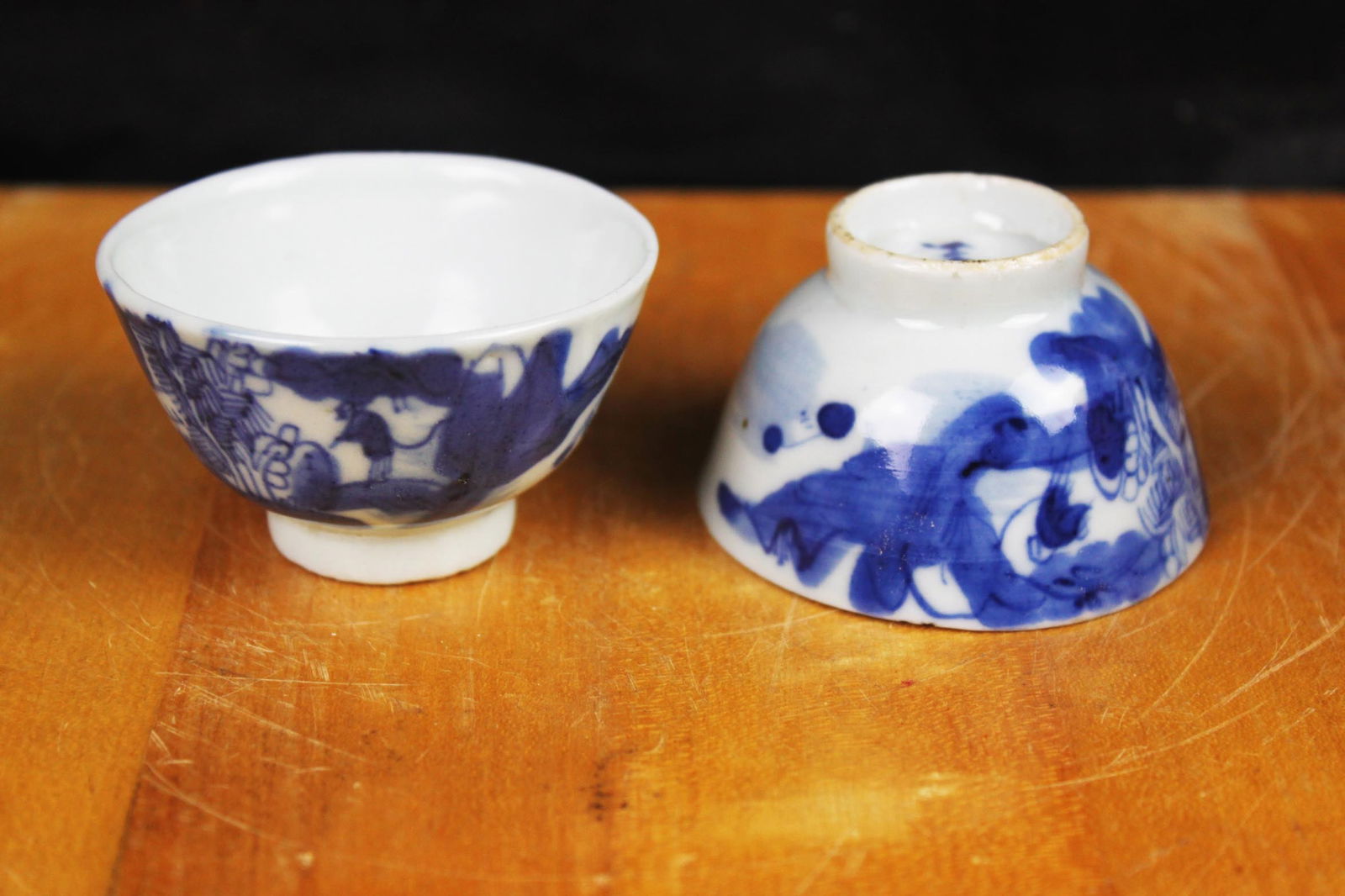 Vintage Blue&White porcelain cups: 2.2''x1.2''